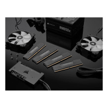 Corsair Vengeance CMK32GX5M2B6400Z32 memory module