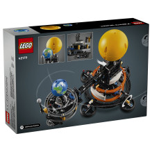 LEGO Technic Planet Earth and Moon in Orbit