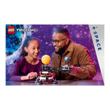 LEGO Technic Planeta Žemė ir Mėnulis orbitoje