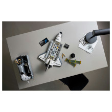 LEGO ICONS NASA erdvėlaivis „Discovery“