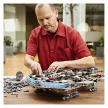 LEGO Star Wars Millennium Falcon Collector Set
