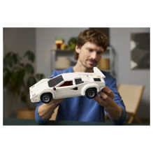 LEGO ICONS Lamborghini Countach 5000 Quattrovalvole
