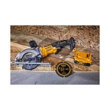 DeWALT DCS691N-XJ portable circular saw DeWALT DCS691N-XJ portable circular saw