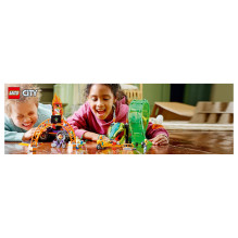 LEGO City dvigubos kilpos kaskadininkų arena