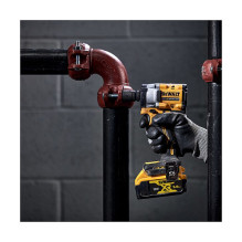DeWALT DCF922NT-XJ elektrinis veržliasukis DeWALT DCF922NT-XJ elektrinis veržliasukis