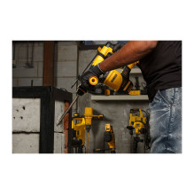 DeWALT D25333K-QS sukamasis plaktukas DeWALT D25333K-QS sukamasis plaktukas