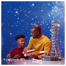 LEGO ICONS NASA Artemis kosminio paleidimo sistema