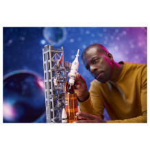 LEGO ICONS NASA Artemis Space Launch System