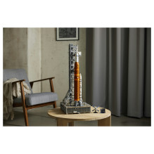 LEGO ICONS NASA Artemis kosminio paleidimo sistema