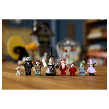 LEGO Ideas Disney Timo Burtono „Košmaras prieš Kalėdas“