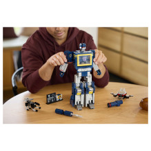 LEGO ICONS Transformers: Soundwave