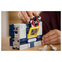 LEGO ICONS Transformers: Soundwave