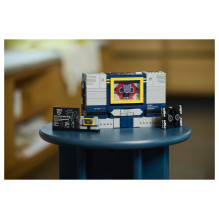 LEGO ICONS Transformers: Soundwave