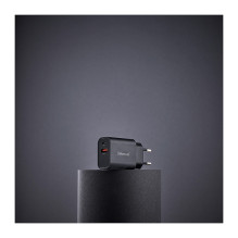 Intenso 7803010 power adapter / inverter
