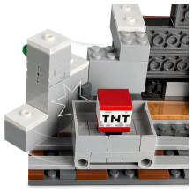 LEGO Minecraft The Pickaxe Mine LEGO Minecraft The Pickaxe Mine
