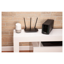 APC BVX700LI nepertraukiamo maitinimo šaltinis (UPS)