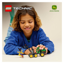 LEGO Technic John Deere 1470H ratinis kombainas 42218 LEGO Technic John Deere 1470H ratinis kombainas 42218