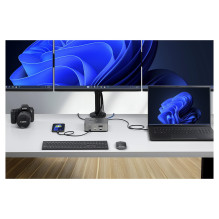 StarTech.com 215UE-TB5USB4DOCK laptop dock / port replicator