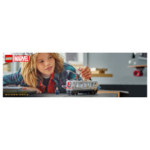 LEGO Žmogaus-voro ir Doko Oko metro traukinio scena