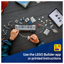 LEGO Žmogaus-voro ir Doko Oko metro traukinio scena