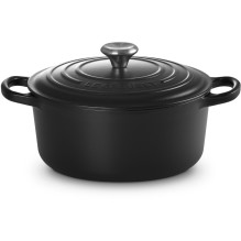 Le Creuset Signature