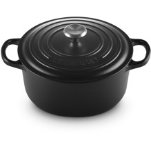 Le Creuset Signature