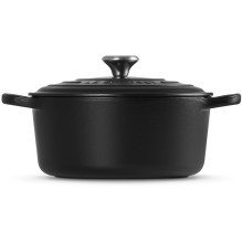 Le Creuset Signature