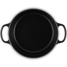 Le Creuset Signature