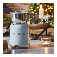 Smeg MFF11PBEU milk frother / warmer Smeg MFF11PBEU milk frother / warmer