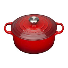 Le Creuset Signature