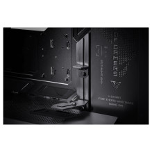Asus ROG Hyperion GR701 BTF leidimas