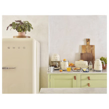 Smeg TSF03CREU toaster