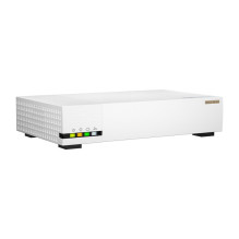 QNAP QHora-322 wired router