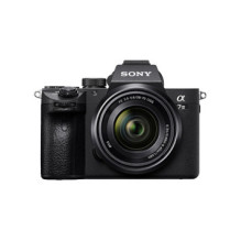„Sony α 7 III“ + 28–70 mm