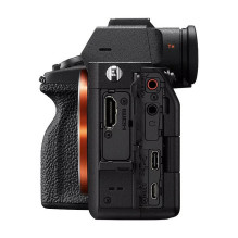 Sony α ILCE-7M4