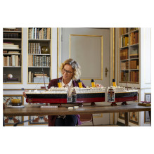LEGO ICONS Titanic