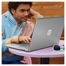 HP 17-cn3175ng i7-1355U / 16GB / 512SSD / W11 namams HP 17-cn3175ng i7-1355U / 16GB / 512SSD / W11 namams