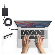 StarTech.com 1100LE-USB-C-CHARGER power adapter / inverter