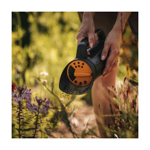 „Fiskars 1057076“ rankinis barstytuvas „Fiskars 1057076“ rankinis barstytuvas