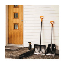 Fiskars 1057076 manual broadcast spreader Fiskars 1057076 manual broadcast spreader