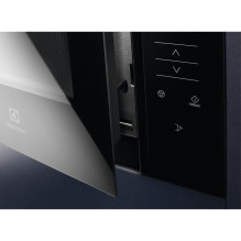 Įmontuojama mikrobangų krosnelė „Electrolux KMFE172TEX“, 800 W, juoda Įmontuojama mikrobangų krosnelė „Electrolux KMFE172TEX“, 800 W, juoda