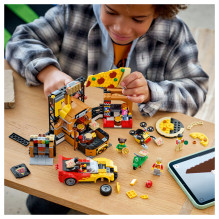 LEGO City Pizza Delivery Experience with Vehicles