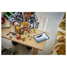 LEGO City Pizza Delivery Experience with Vehicles