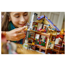 LEGO Friends Cozy Cabin in the Autumn Forest LEGO Friends Cozy Cabin in the Autumn Forest
