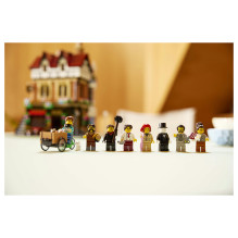 LEGO ICONS Tudor kampelis