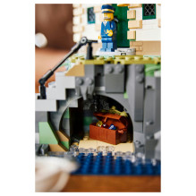LEGO Ideas Motorised Lighthouse