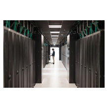 HPE Aruba Networking CX...
