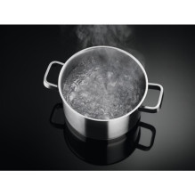 „Electrolux EIT61443B“ kaitlentė, juoda, įmontuojama, zoninė indukcinė kaitlentė, 4 zona(-os),