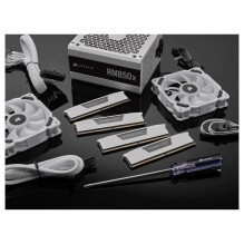 Corsair Vengeance CMK64GX5M2B6000Z30W memory module Corsair Vengeance CMK64GX5M2B6000Z30W memory module