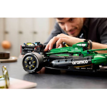 LEGO TECHNIC 42240 Aston Martin Aramco AMR25 F1
